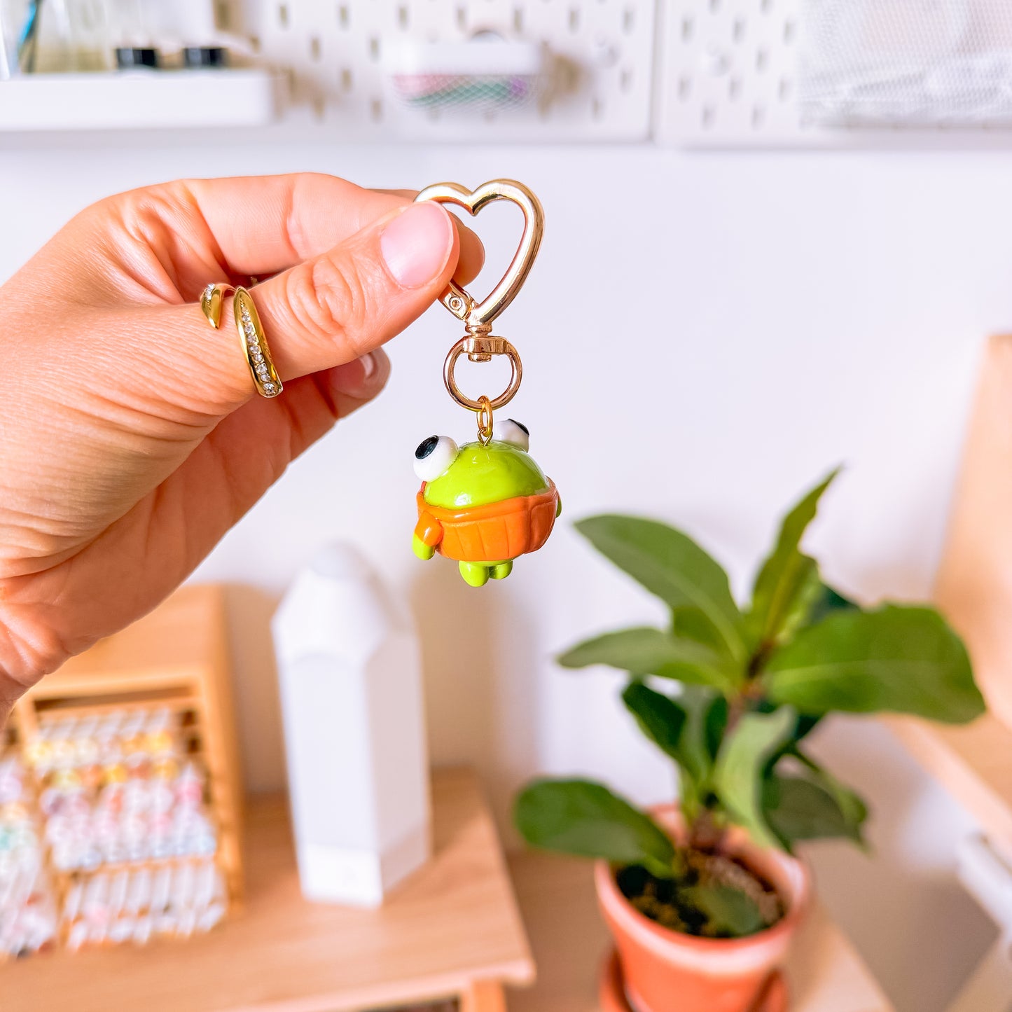 moody frog ⊹ keychain